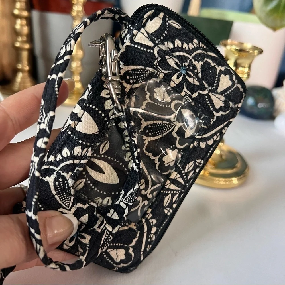 Vera Bradly Retired pattern Card ID Holder